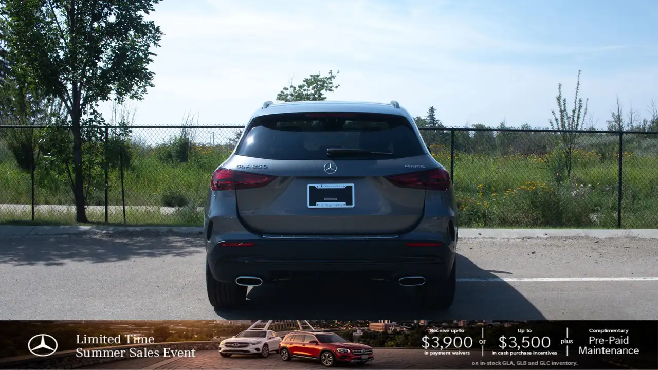 Mercedes-Benz GLA снимка Mercedes-Benz GLA