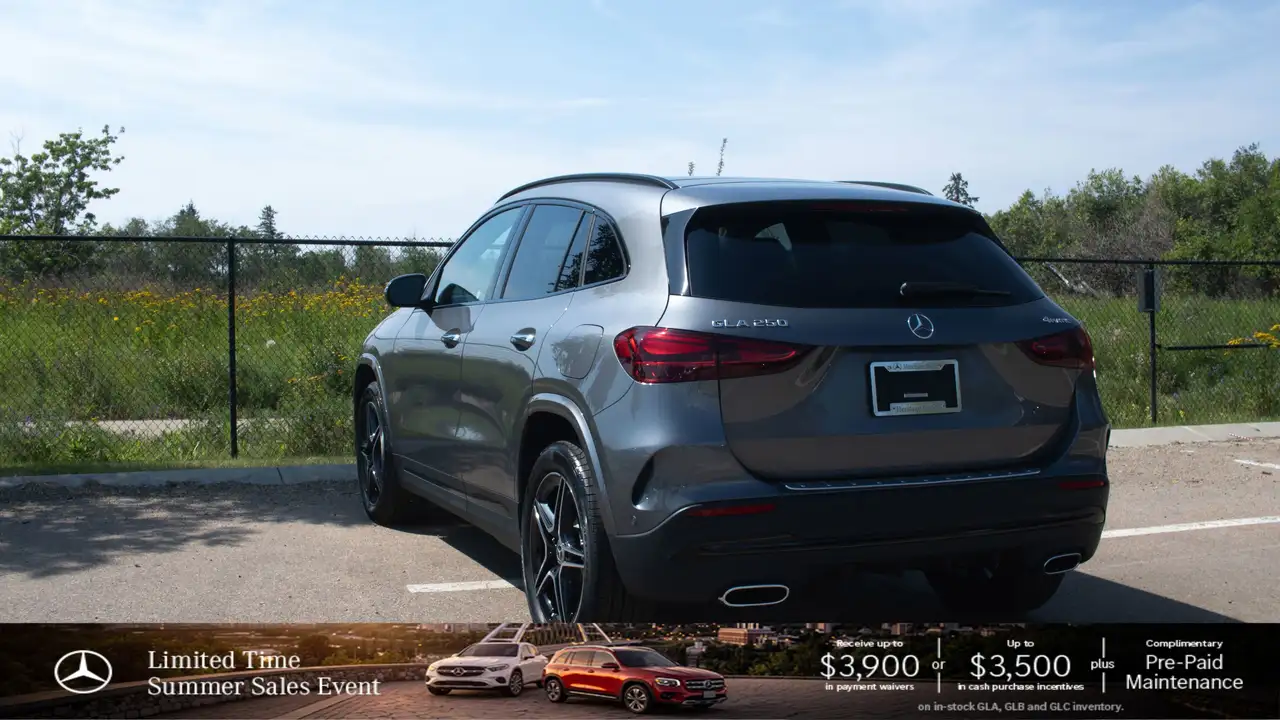 Mercedes-Benz GLA снимка Mercedes-Benz GLA
