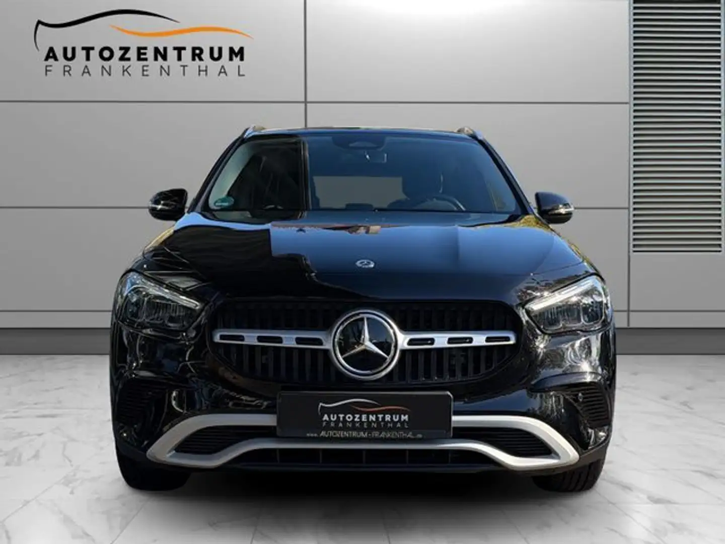 Mercedes-Benz GLA 200 GLA -Klasse 200 LED Navi Kamera Advanced Noir - 2