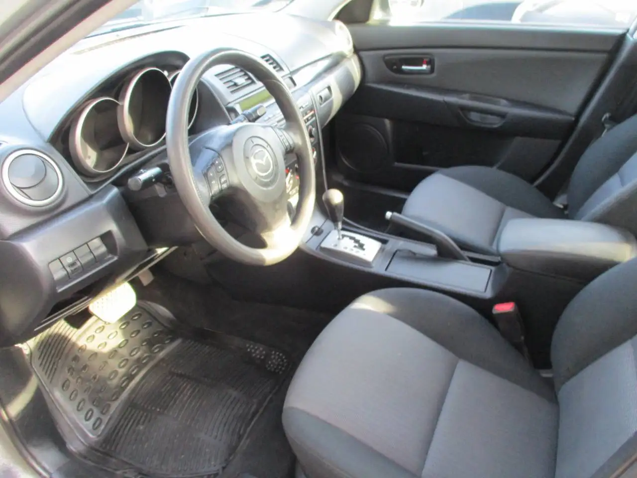 Mazda 3 photo Mazda 3