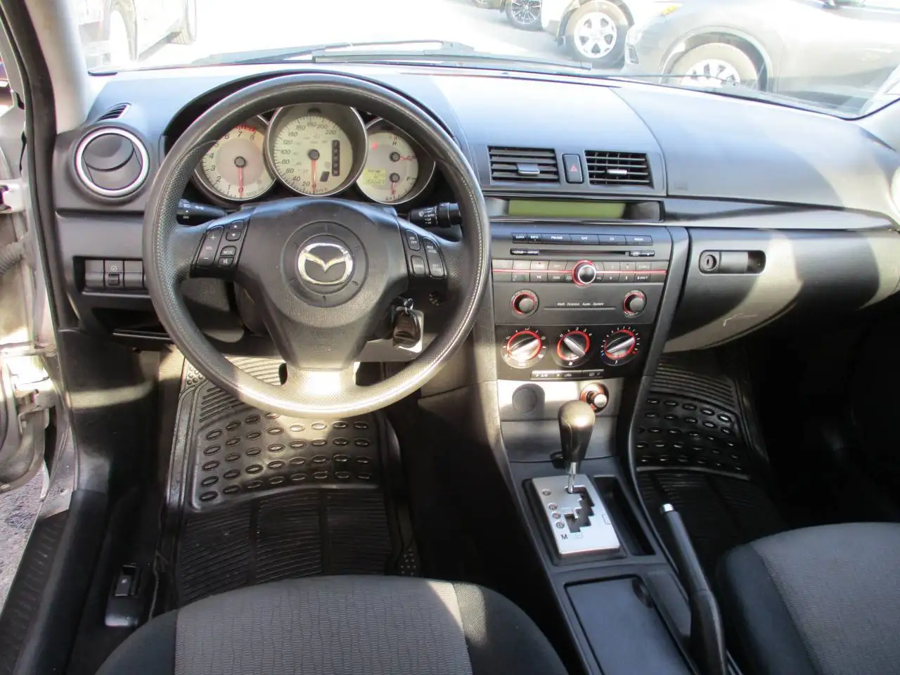 Mazda 3 photo Mazda 3