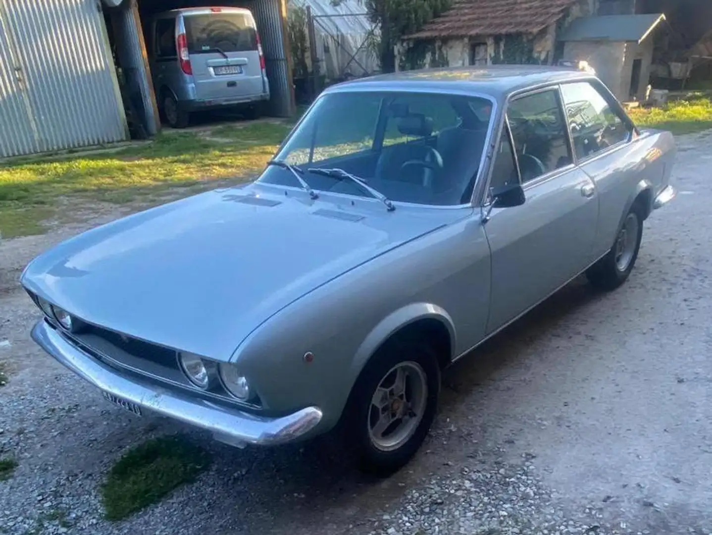 Fiat 124 Coupè II SERIE Silber - 1