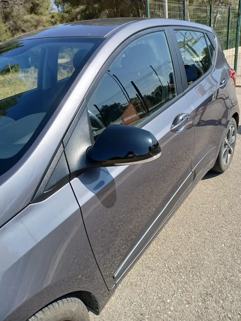 Hyundai i10 1.2 Fifa World Cup Edition - 2