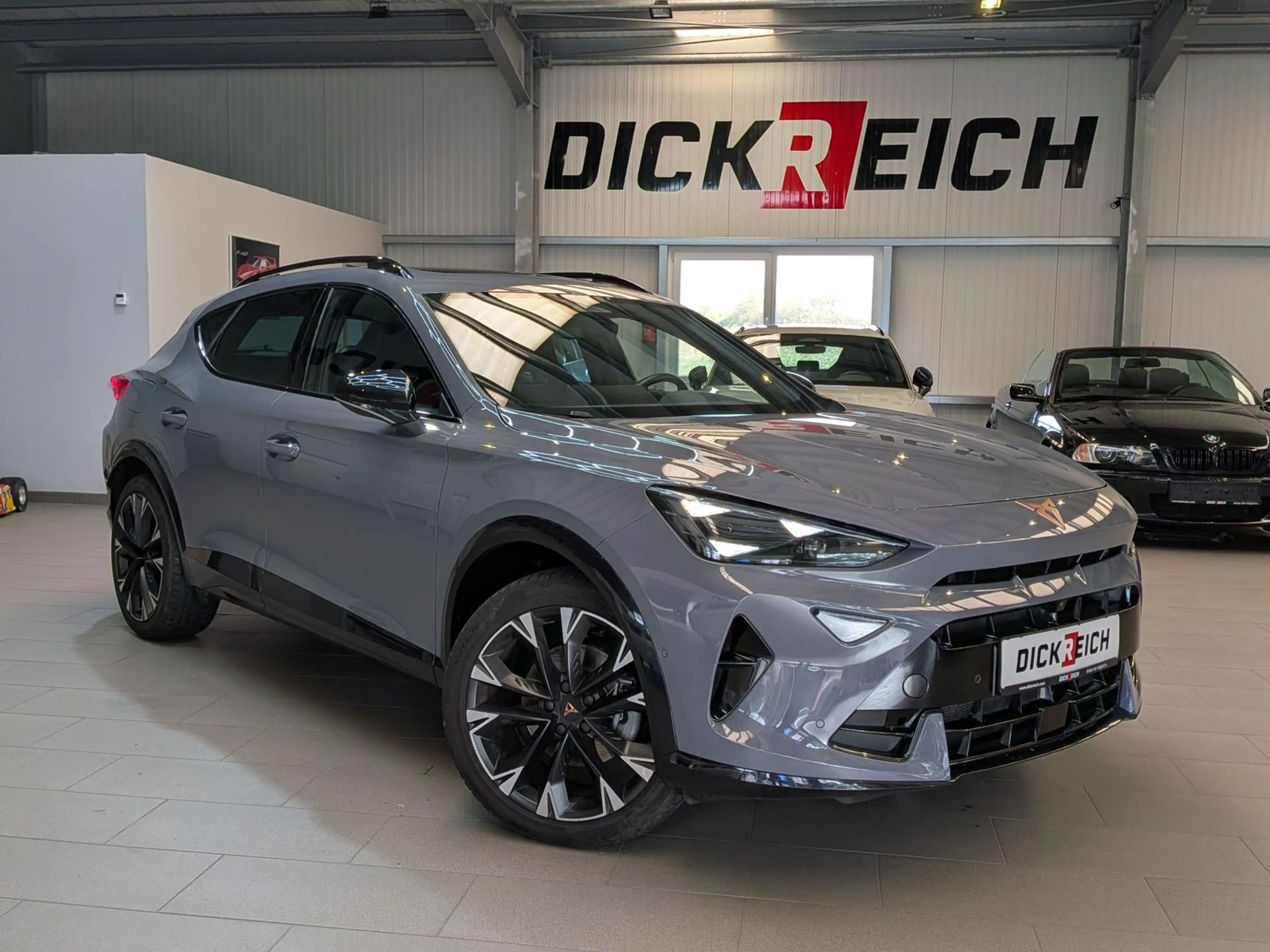 CUPRA Formentor 1.5 eTSI Pano Sennh DCC Matrix AHK 19" — photo 2