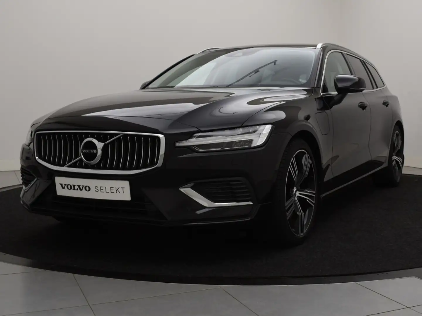 Volvo V60 T6 PLUG-IN HYBRID INSCRIPTION LEDER HARMAN KARDON Zwart - 2