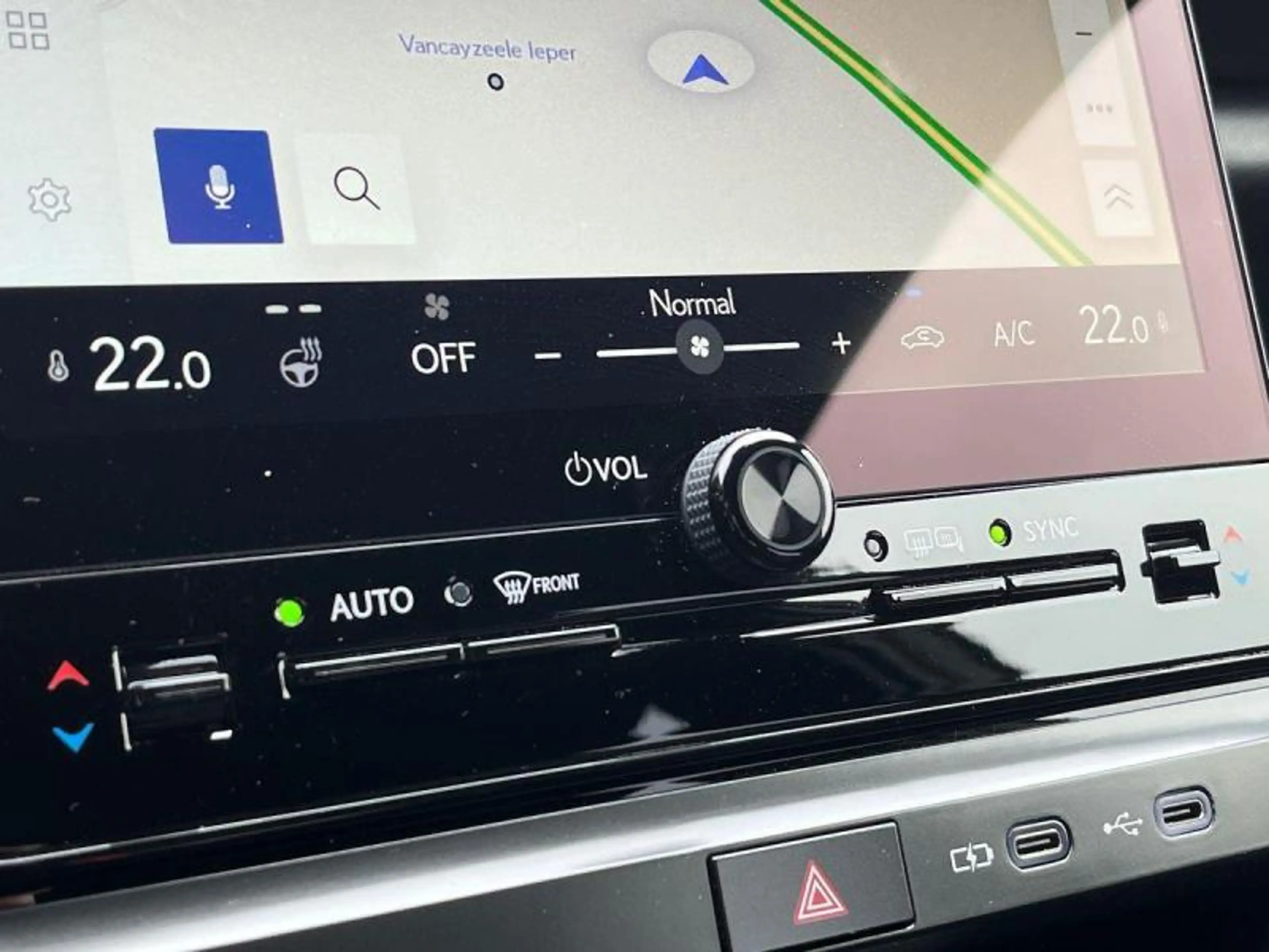 Lexus LBX Emotion+cam+dab+sens V+A — photo 13