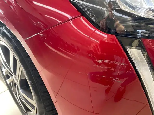 Peugeot 208 view 14
