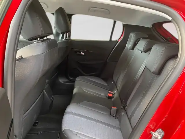 Peugeot 208 view 8