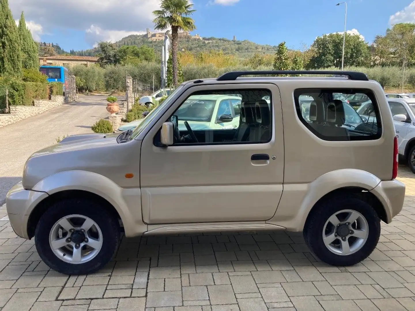 Suzuki Jimny 1.5 DDiS cat 4WD JLX Più Beige - 2
