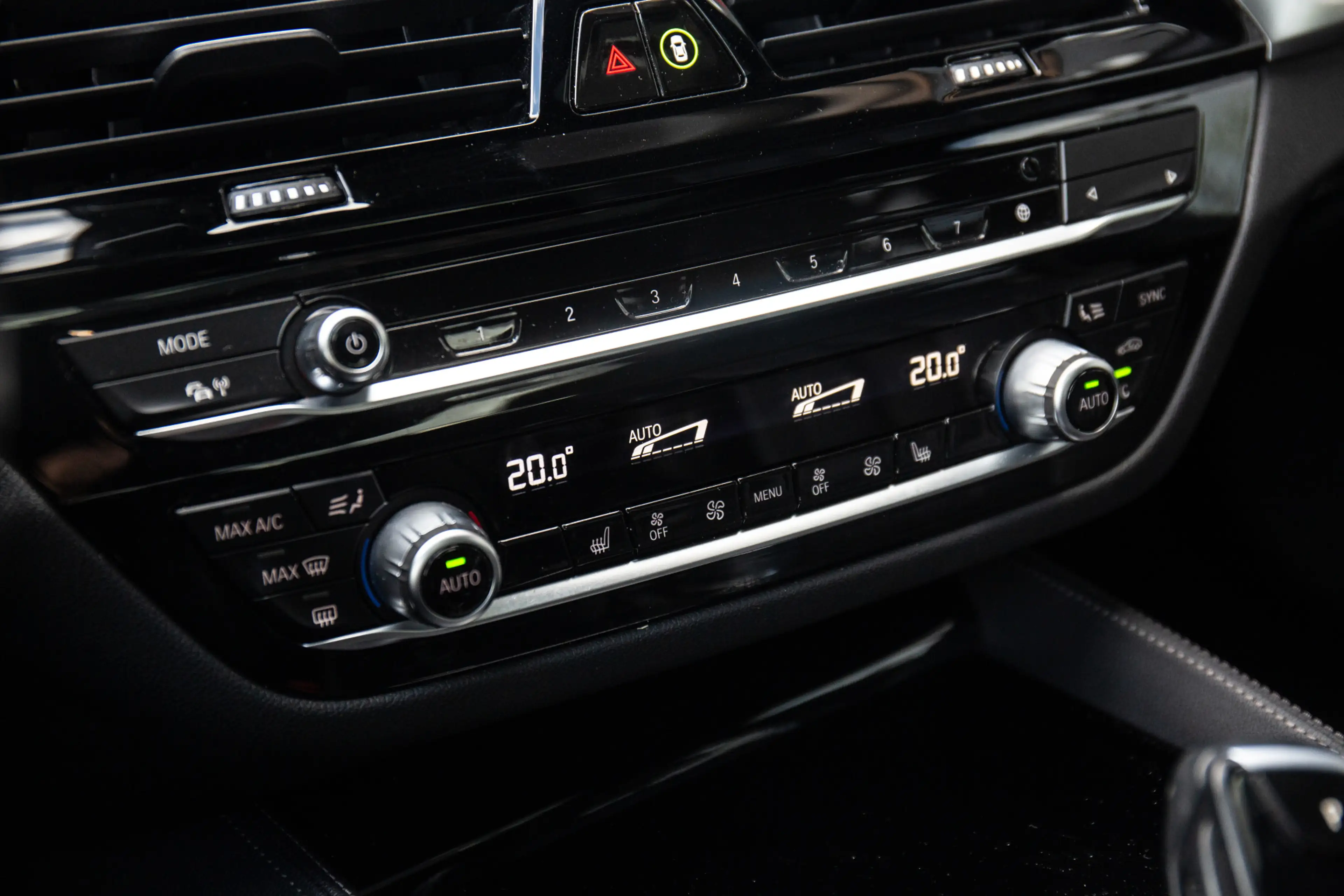 BMW 545 5-serie 545e xDrive High Executive M-Sport , Pano, — photo 13