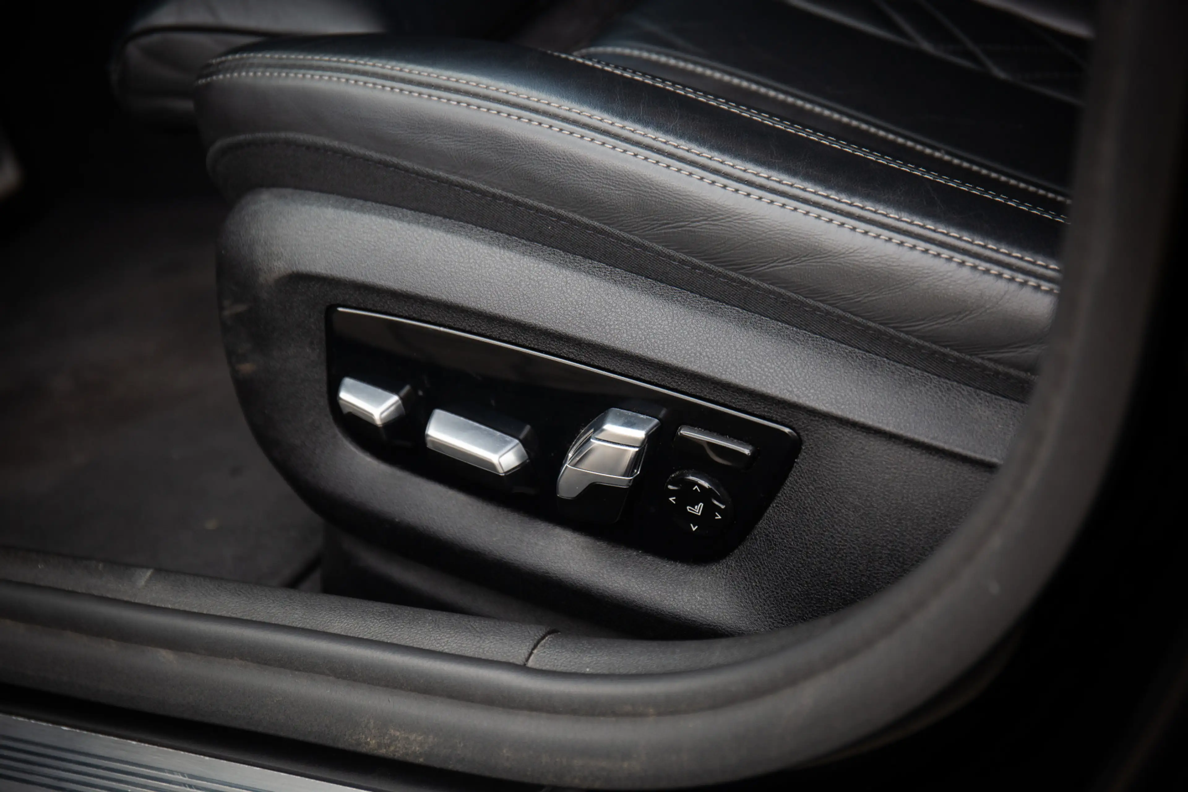 BMW 545 5-serie 545e xDrive High Executive M-Sport , Pano, — photo 8