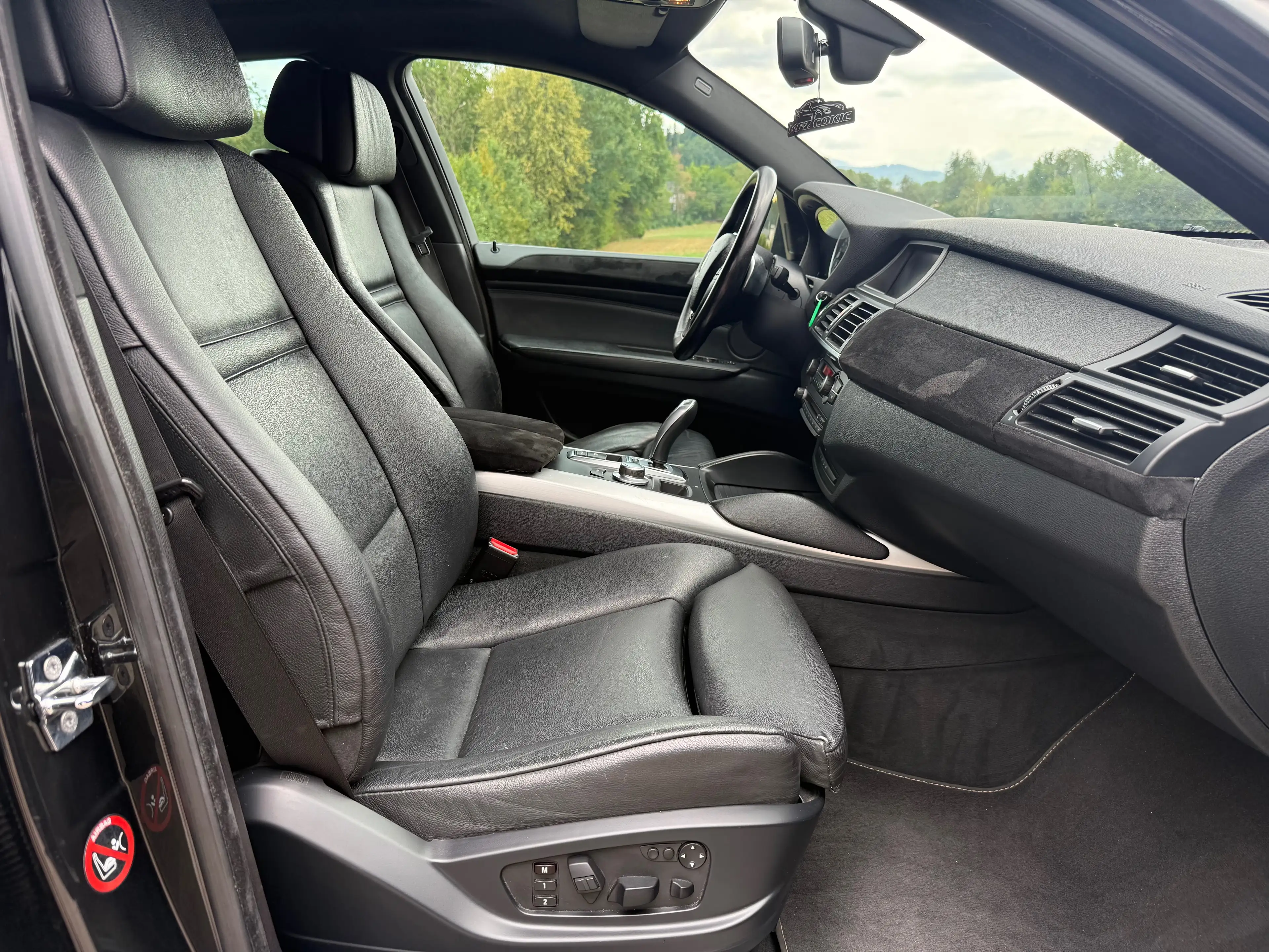 BMW X6 xDrive 35 d - All Black - Top Optik - Finanzierung — photo 12