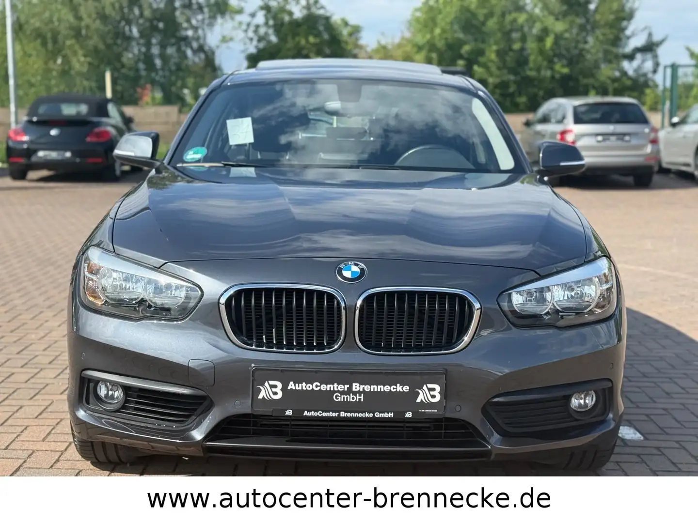 BMW 118 Baureihe 1 Lim. 5-trg. 118 i  *Automatik* Grau - 2