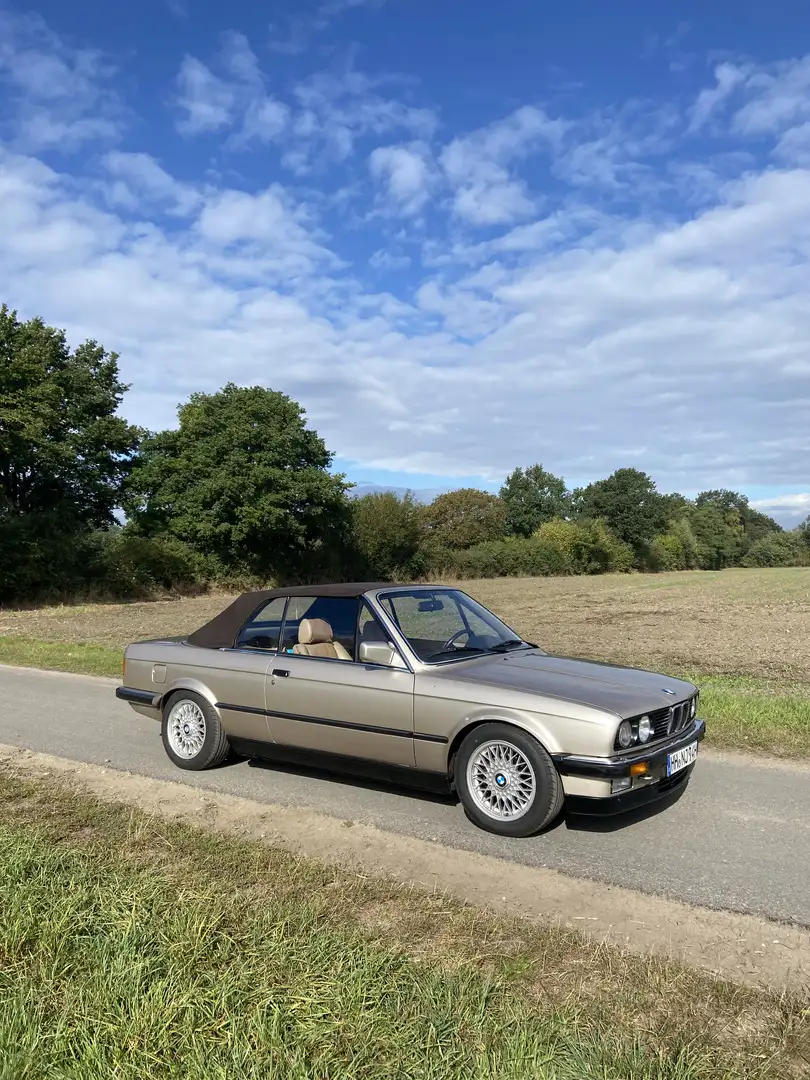 BMW 320 E30 320i Cabriolet Kaschmirbeige Oldtimer TÜV NEU Beige - 2