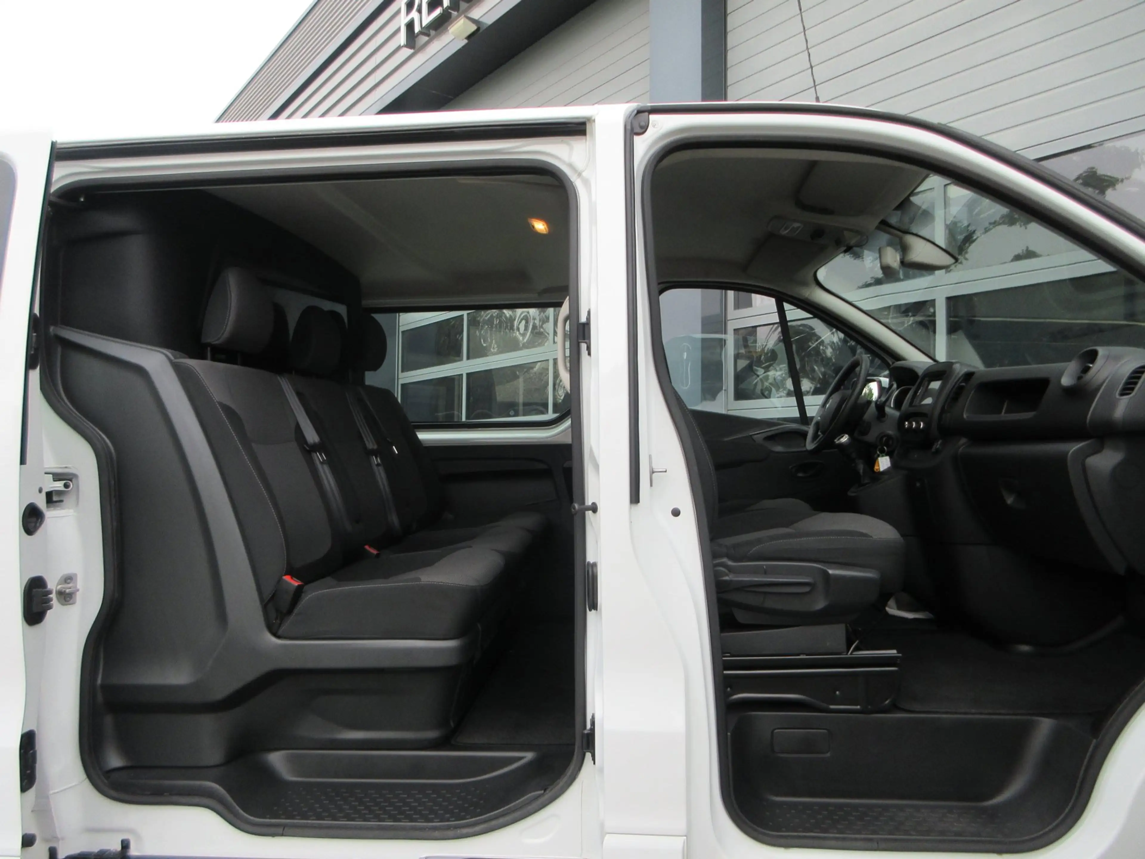 Renault Trafic 2.0 dCi 120pk T29 L2 DC, Dubbel Cabine, Euro 6, Ai — photo 6