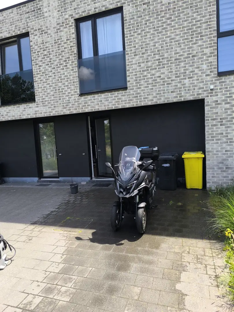 Kymco CV3 550i Noir - 1