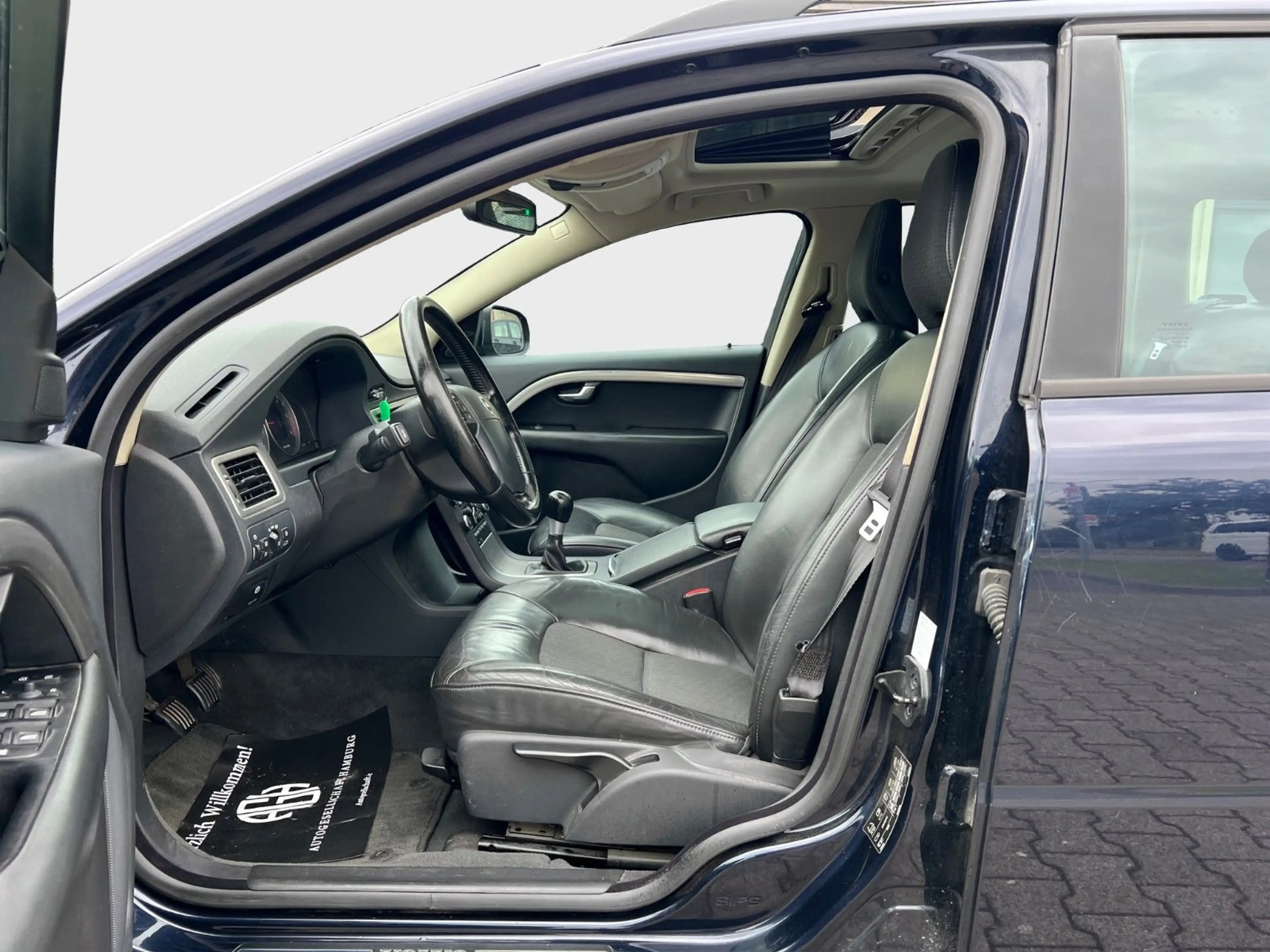 Volvo V70 Kombi 2.0 D3 Kinetic*AHK*Schiebed.*PDC Vo+Hi — photo 11