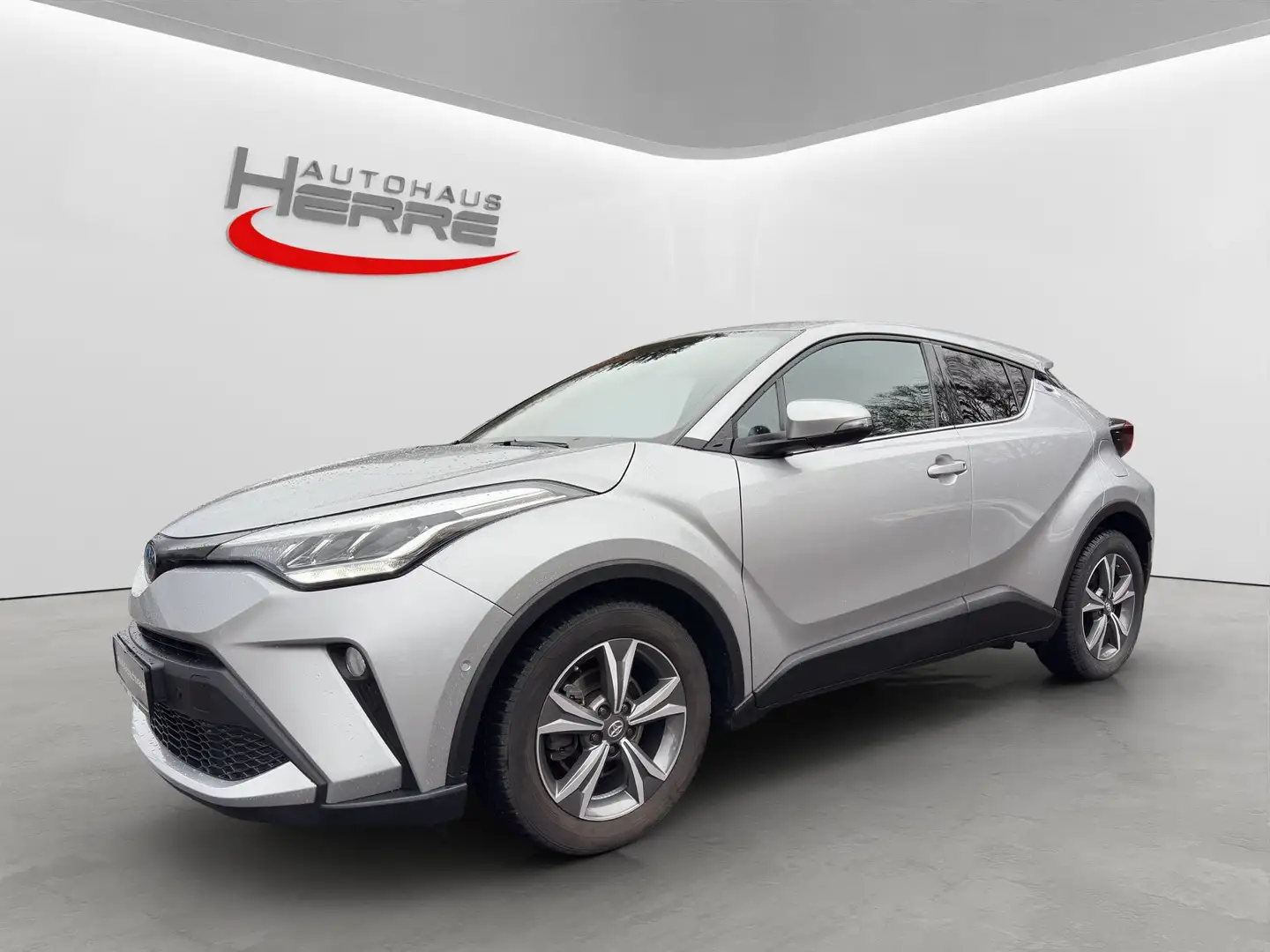 Toyota C-HR Hybrid Team D Grijs - 2