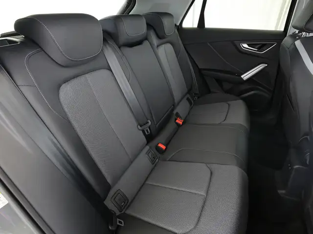 Audi Q2 view 15