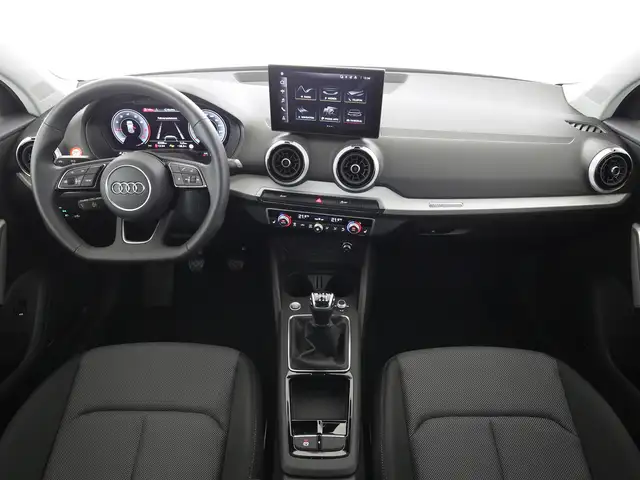 Audi Q2 view 11