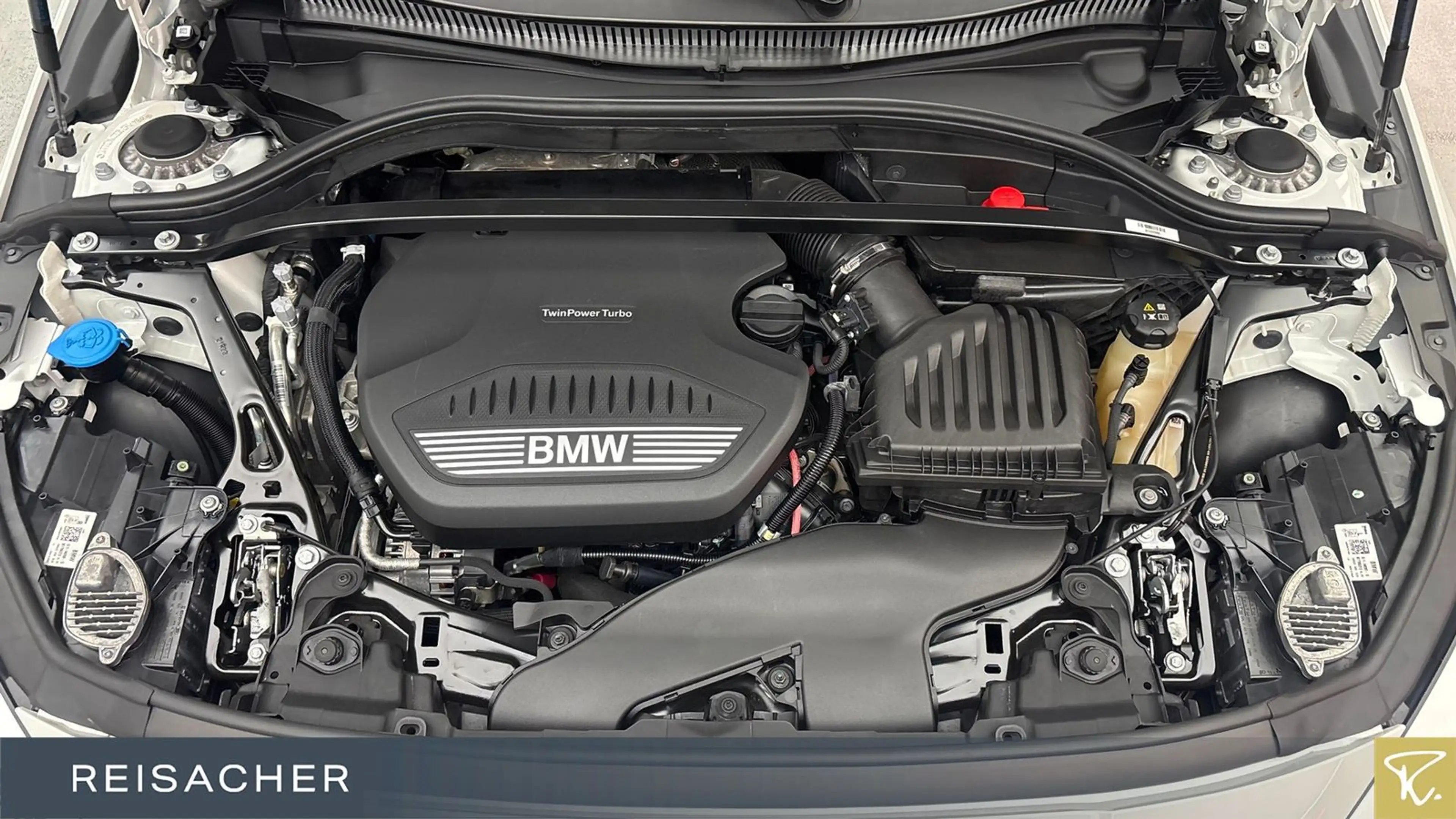 BMW 118 d M-Sport AHK LM18" RFK LCProf — photo 7