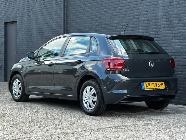 Volkswagen Polo view 10