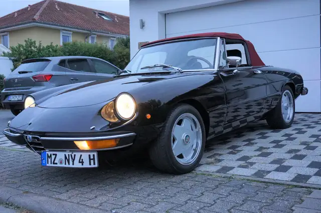 Alfa Romeo 2000 Oldtimer Spider Fast Back
