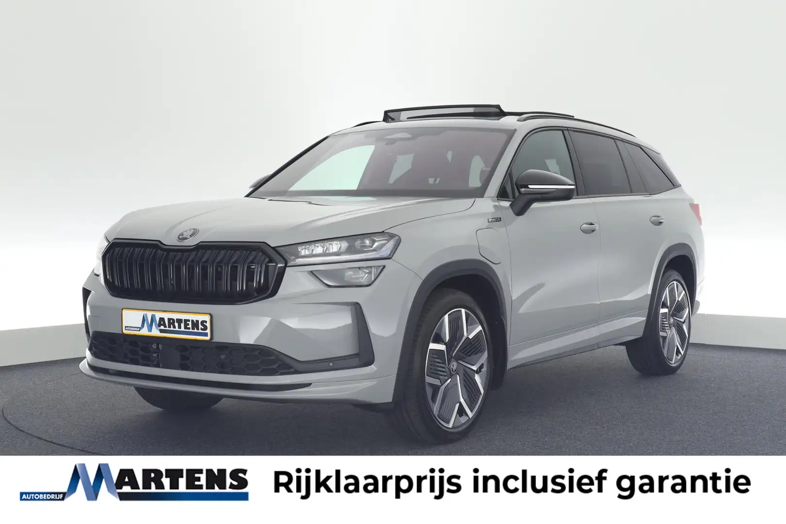 Skoda Kodiaq 1.5 TSI 204pk PHEV Sportline Business Trekhaak Cam Grijs - 1