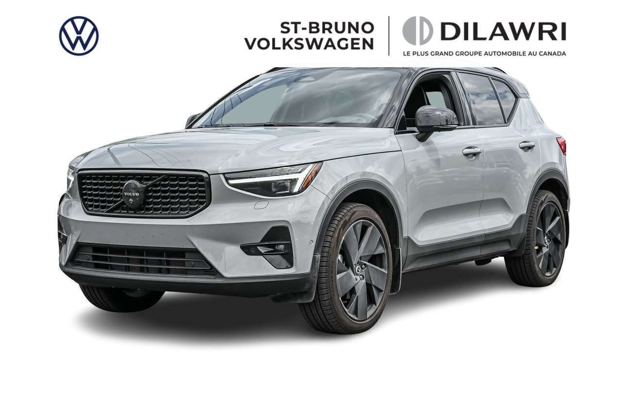 2026 Volvo XC40 Ultra Black Edition | Toit ouvrant | Navi | App Cl