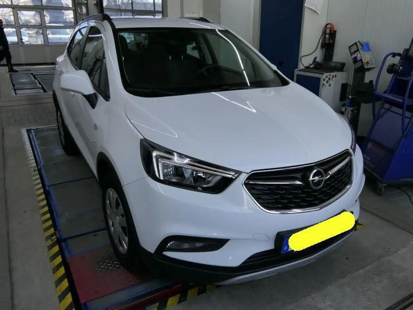 Opel Mokka X Edition White - 1