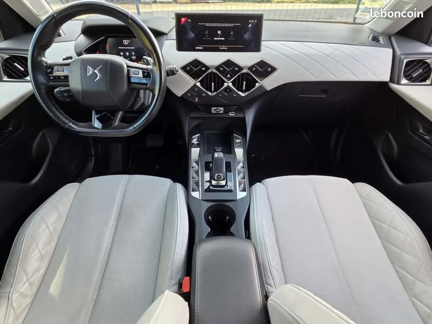 DS Automobiles DS 3 Crossback 1.5 BLUEHDI 130 BASTILLE BVA - 2