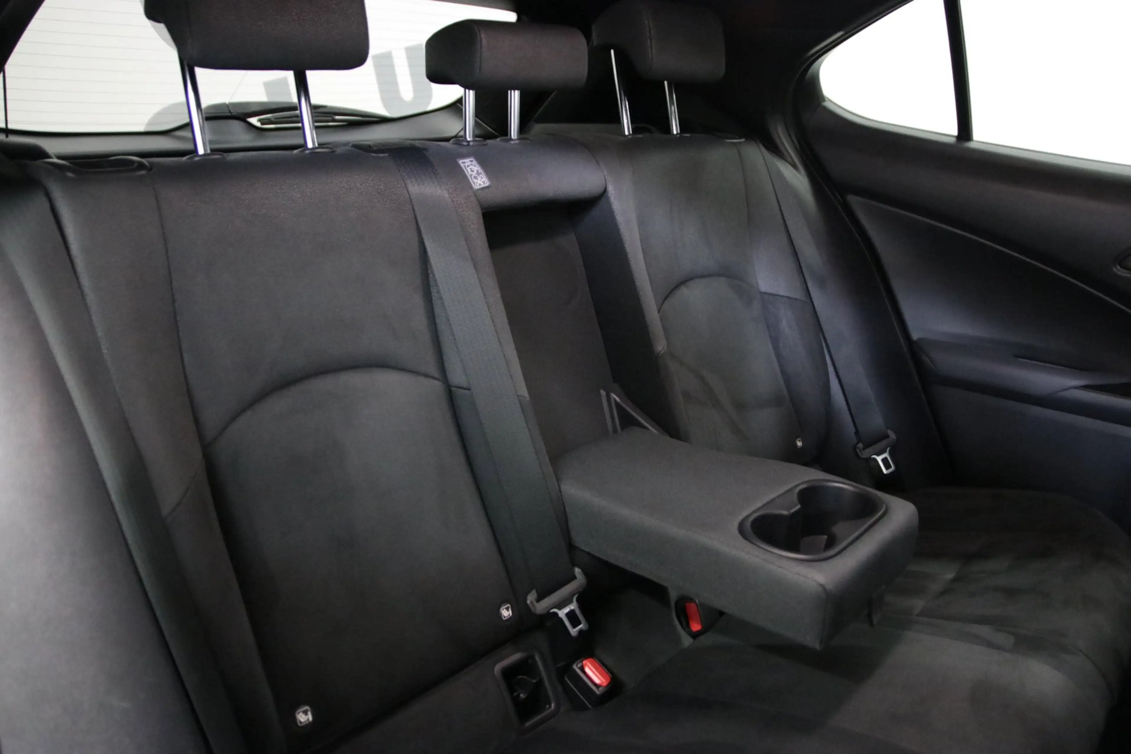 Lexus UX 250h AWD Executive Line — photo 10