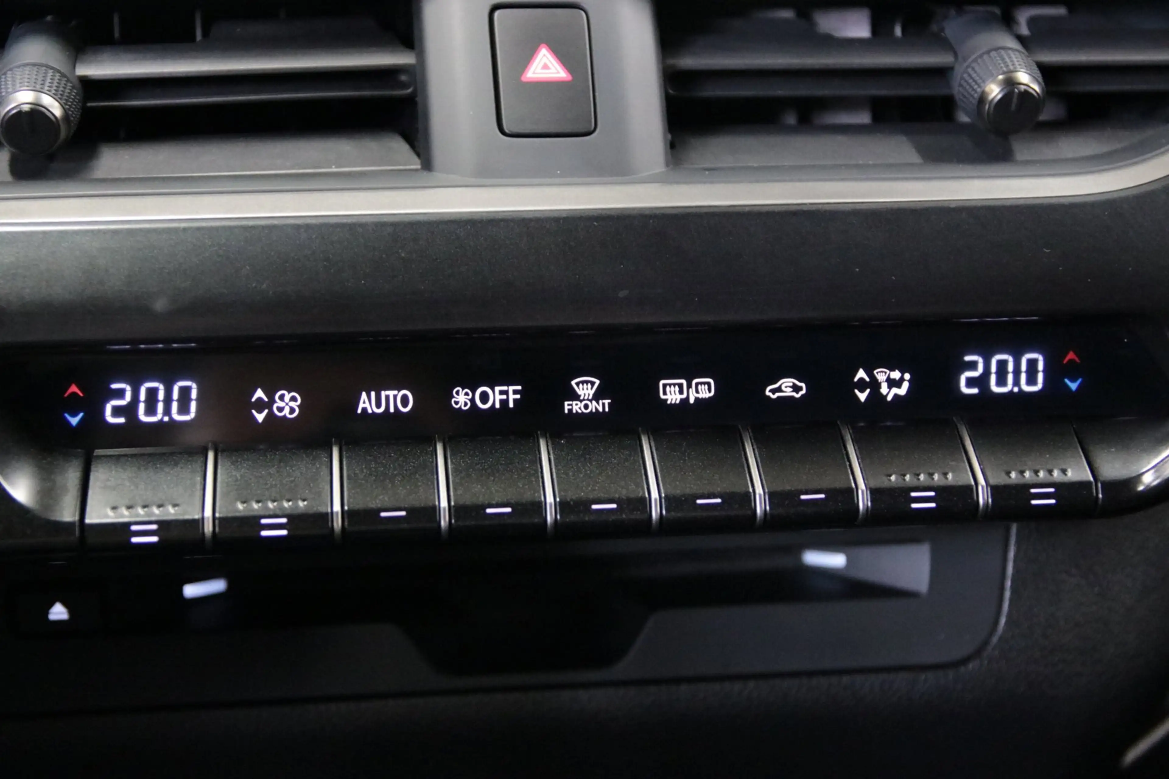 Lexus UX 250h AWD Executive Line — photo 23