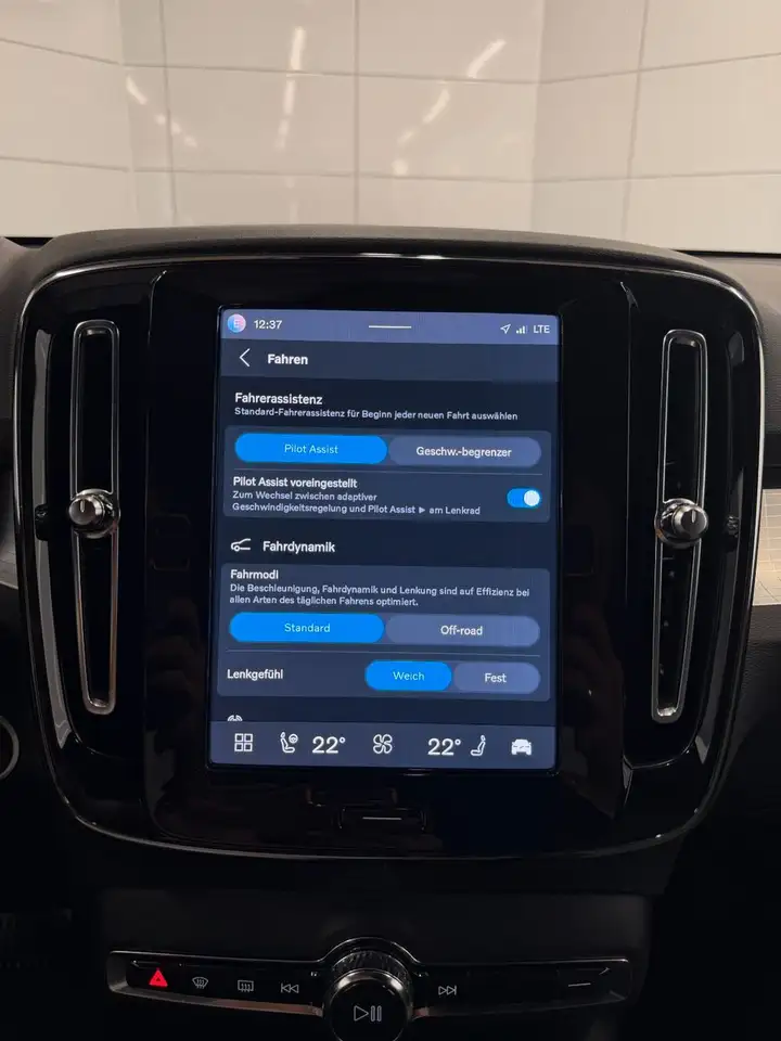 Volvo XC40 Plus Bright 2.0 Geartronic/BLIS/Pilot/Cam, миниатюра 30