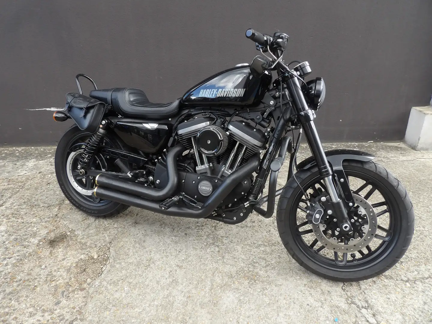 Harley-Davidson Sportster 1200 Noir - 1