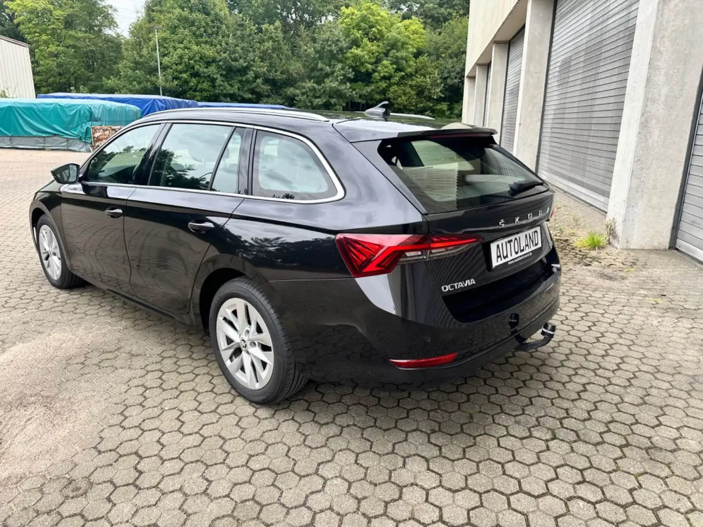 Skoda Octavia 1.5TSI Combi Style*DSG*R.Cam*PDC*AHK*ACC Noir - 2
