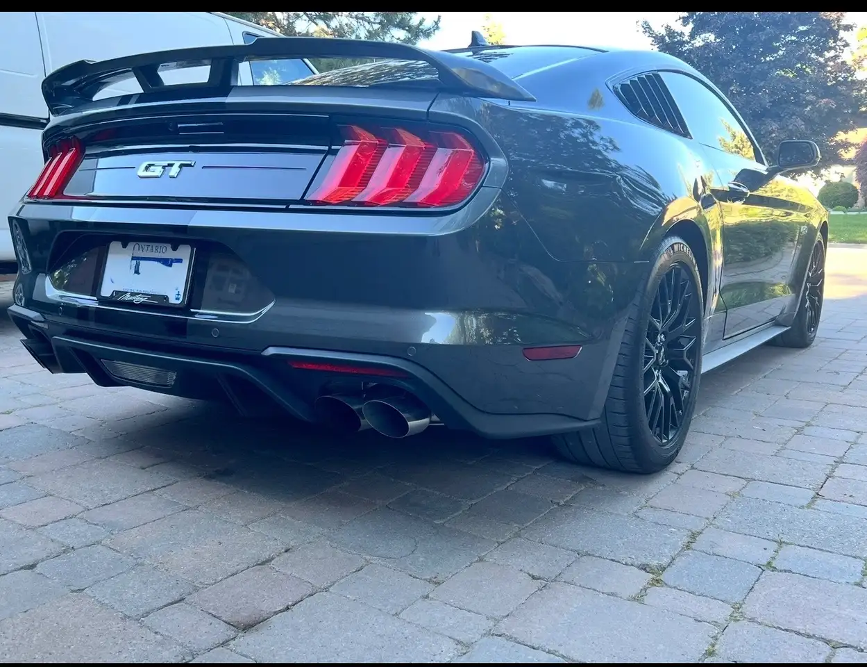 Ford Mustang photo Ford Mustang
