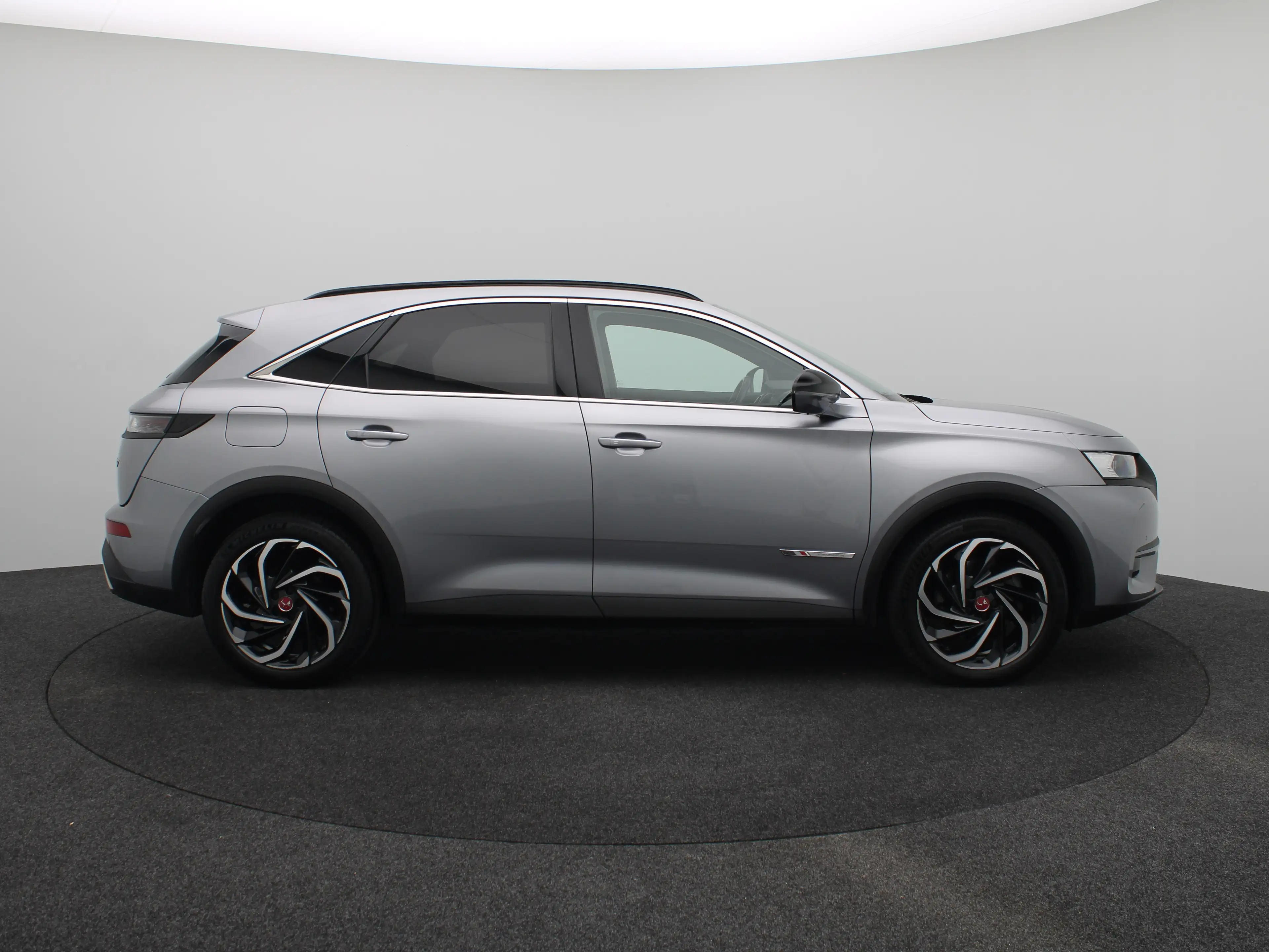 DS Automobiles DS 7 Crossback E-Tense Performance Line+ | Achterbank in delen ne — photo 14