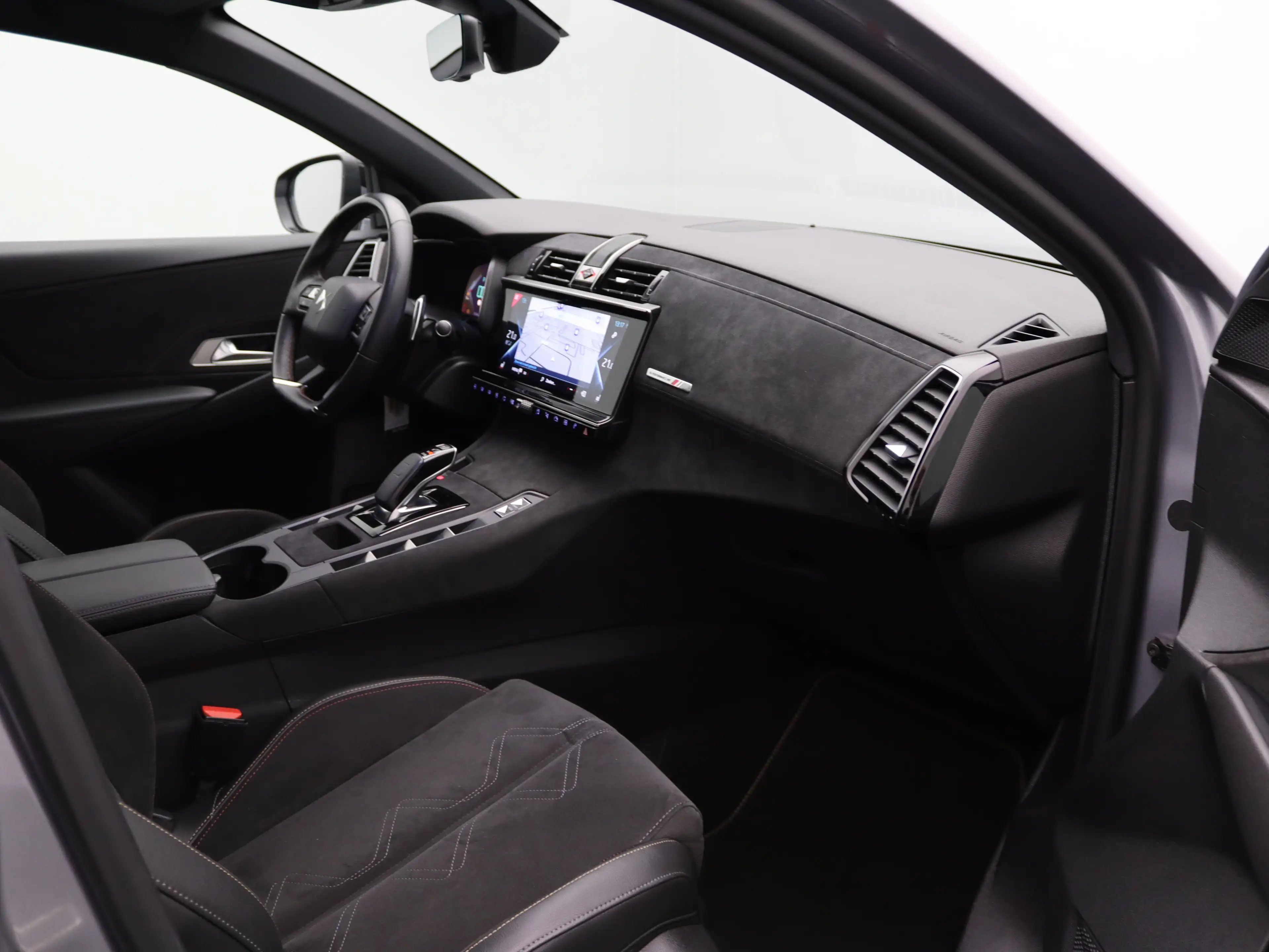 DS Automobiles DS 7 Crossback E-Tense Performance Line+ | Achterbank in delen ne — photo 31