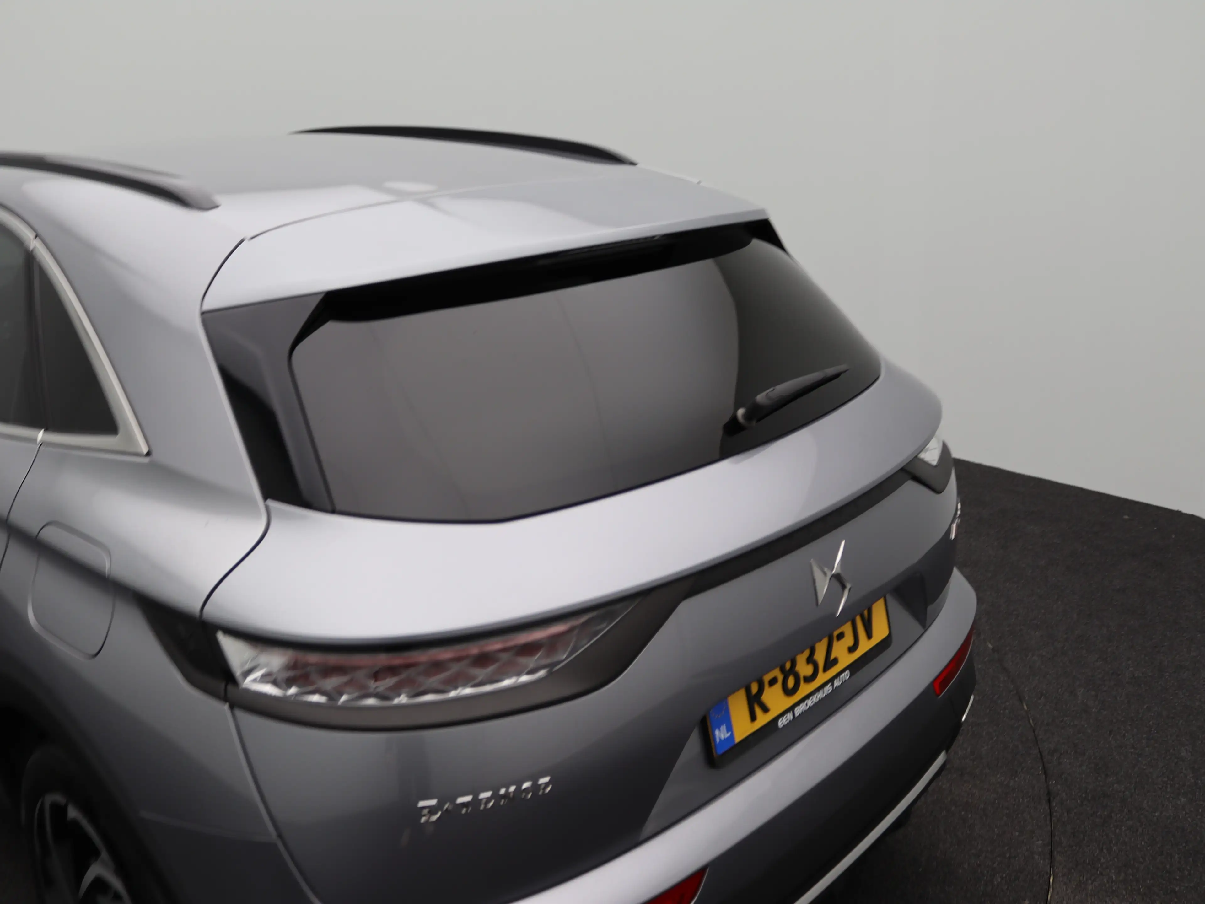 DS Automobiles DS 7 Crossback E-Tense Performance Line+ | Achterbank in delen ne — photo 39