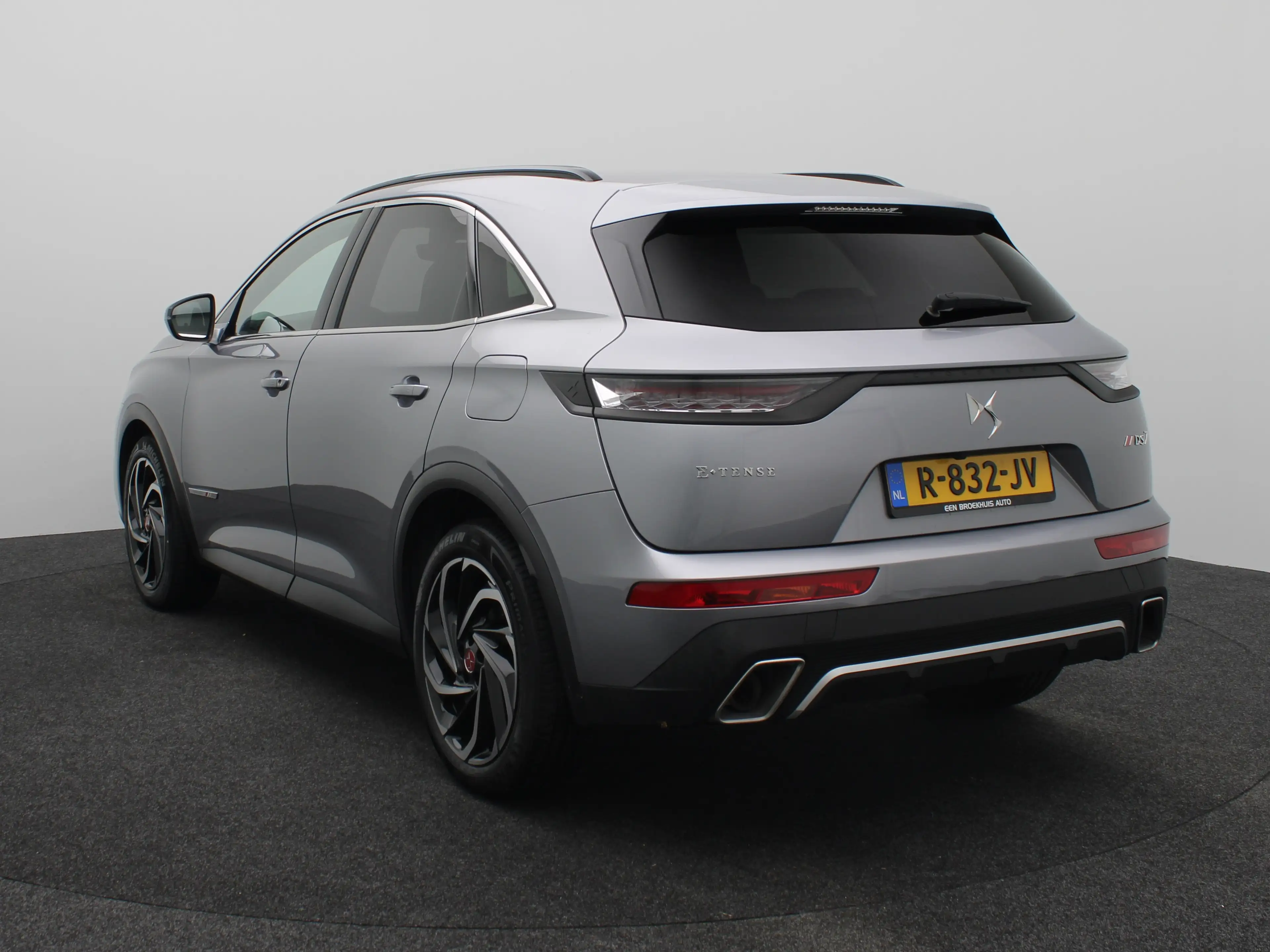DS Automobiles DS 7 Crossback E-Tense Performance Line+ | Achterbank in delen ne — photo 10