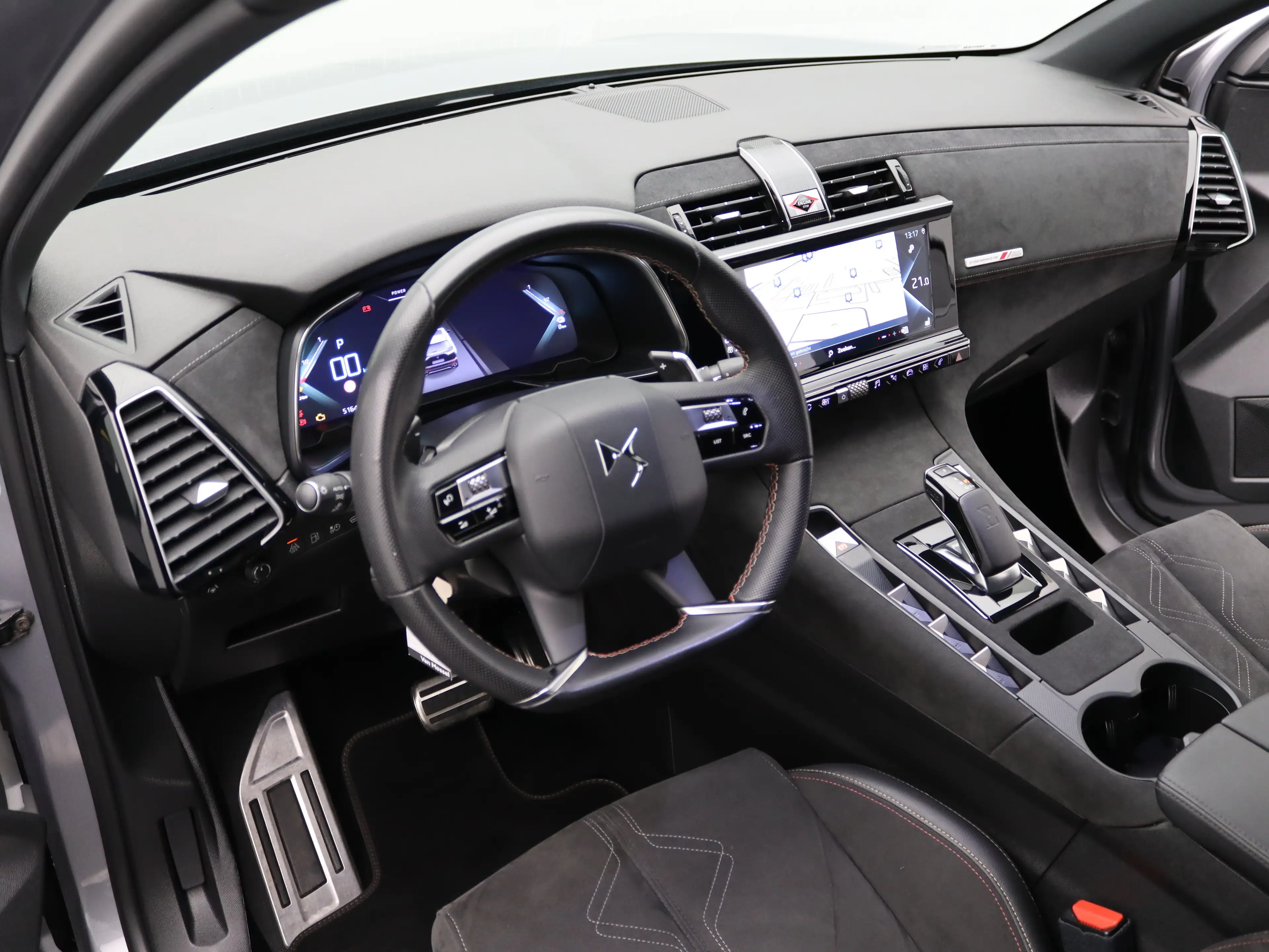 DS Automobiles DS 7 Crossback E-Tense Performance Line+ | Achterbank in delen ne — photo 28