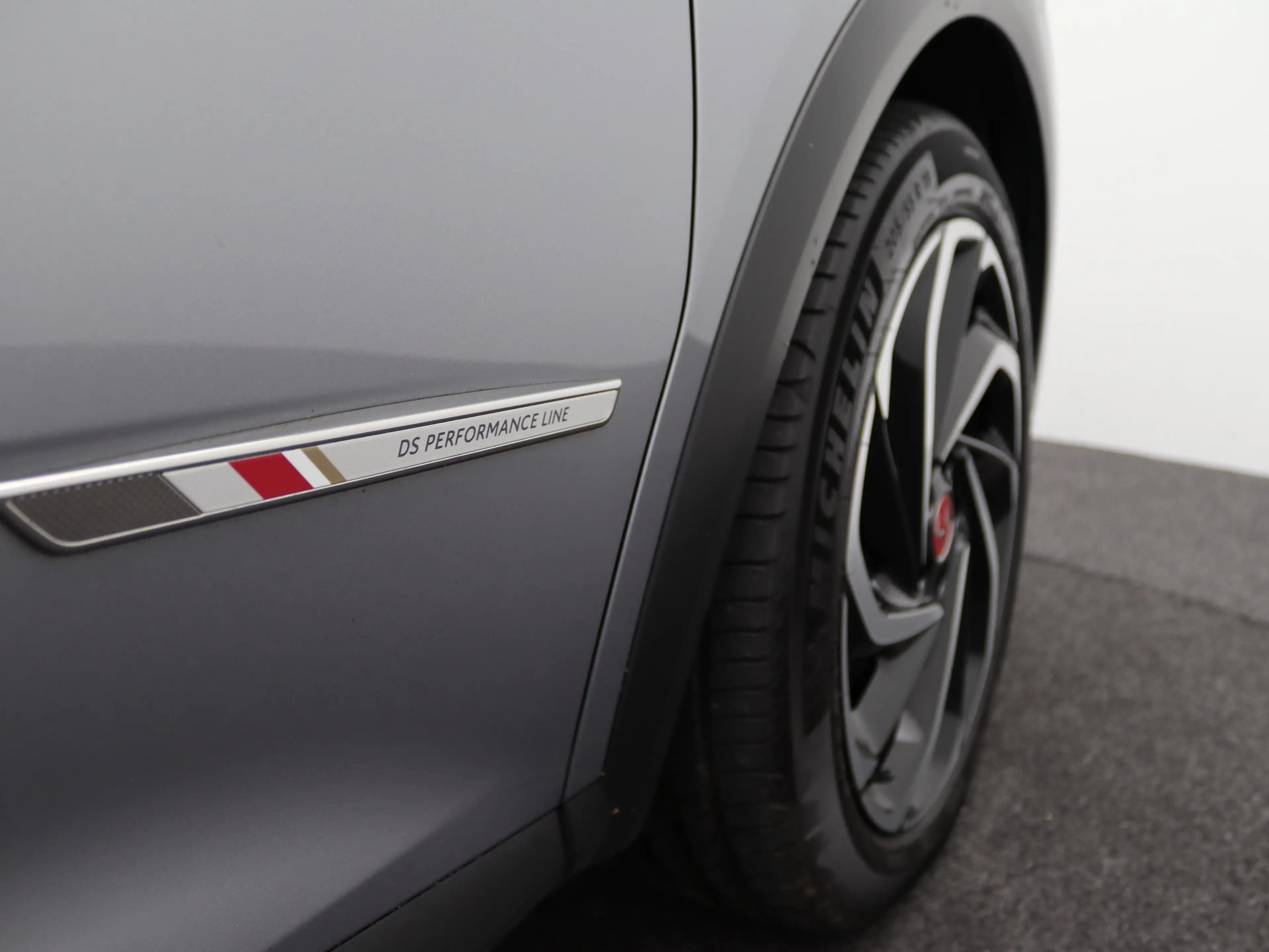 DS Automobiles DS 7 Crossback E-Tense Performance Line+ | Achterbank in delen ne — photo 35