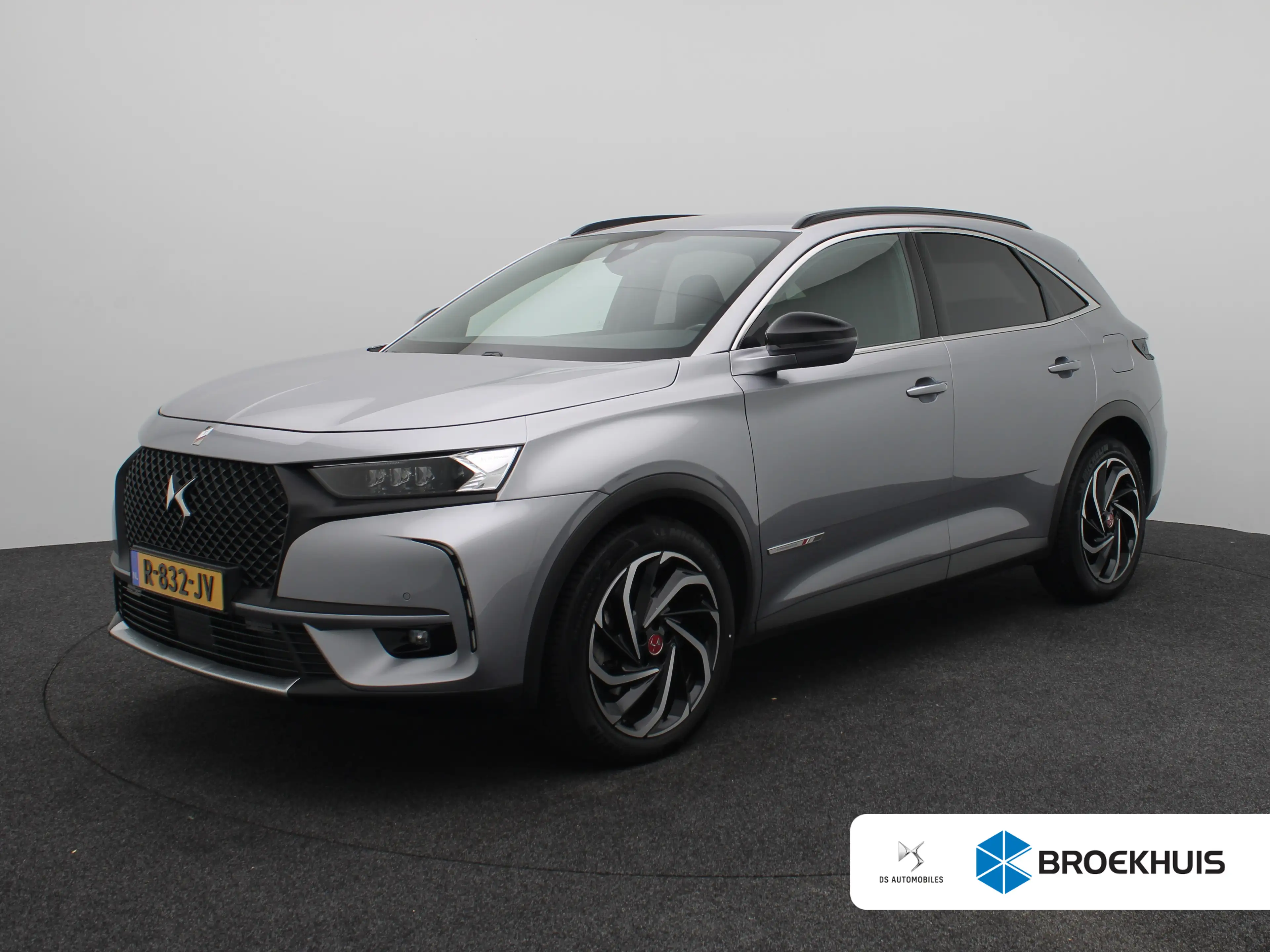 DS Automobiles DS 7 Crossback E-Tense Performance Line+ | Achterbank in delen ne