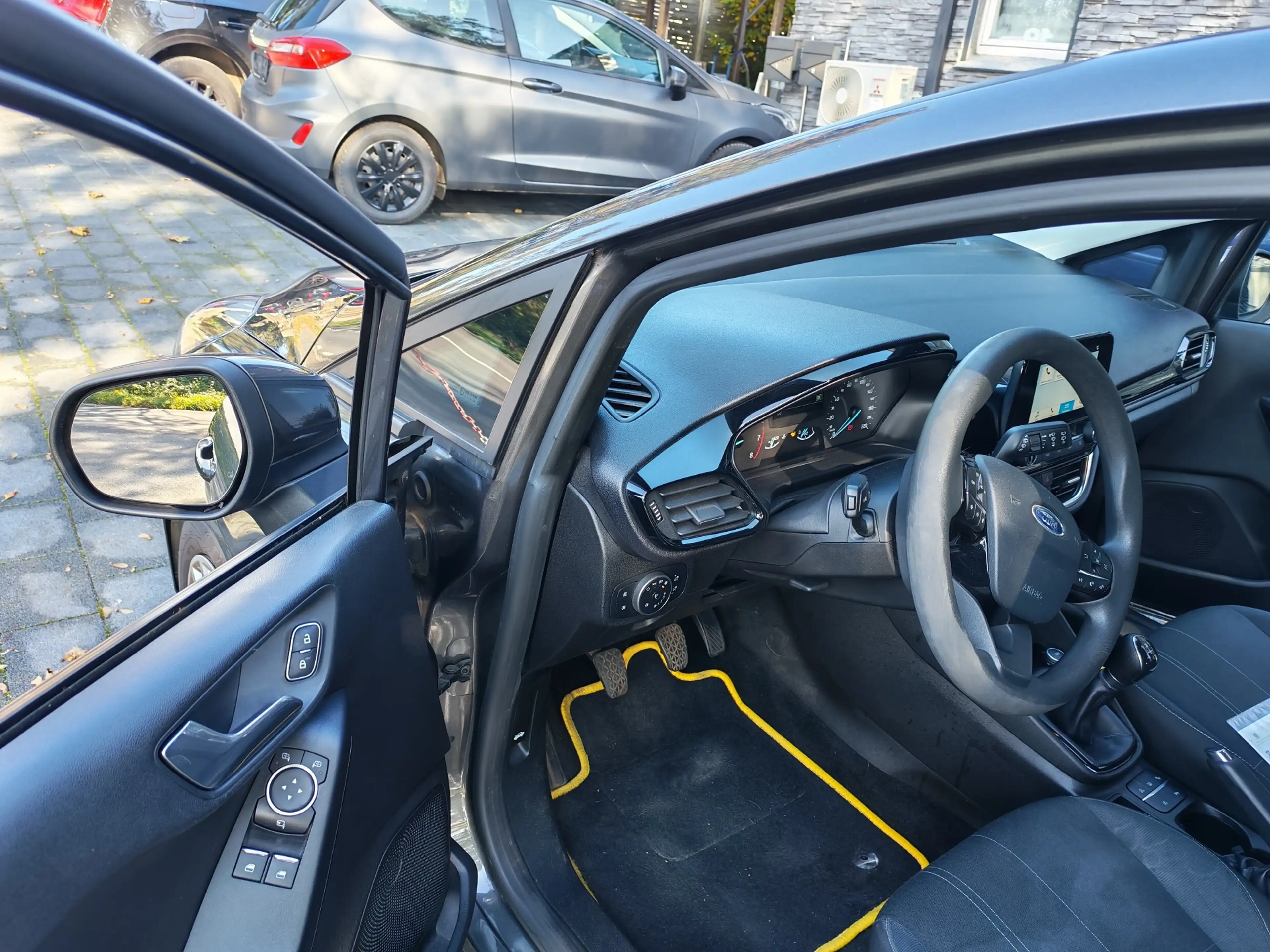 Ford Fiesta Fiesta 5-Türer 1.1 COOL — photo 5
