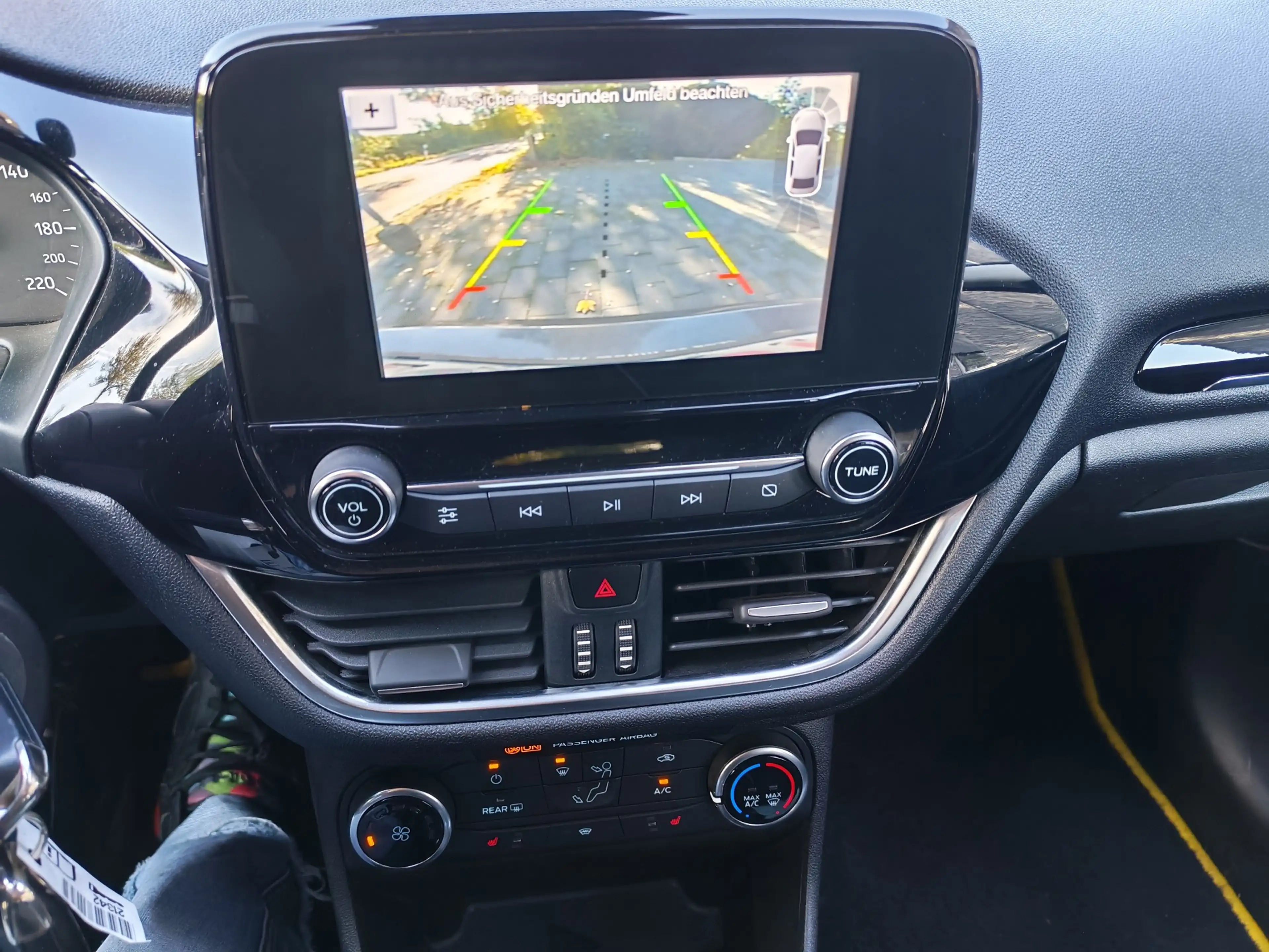 Ford Fiesta Fiesta 5-Türer 1.1 COOL — photo 9