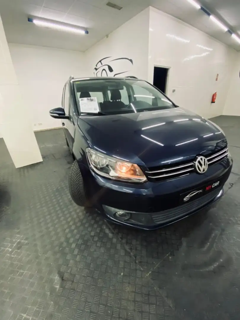 Volkswagen Touran 1.6TDI Advance 105 Bleu - 1