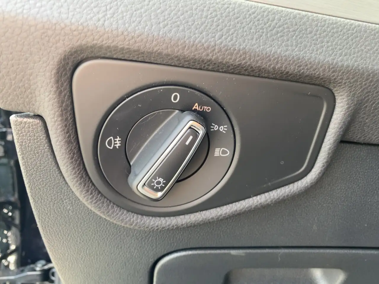 Volkswagen Touran Comfortline 7 Sitze*ACC*DSG*SpurH+SpurW* 10