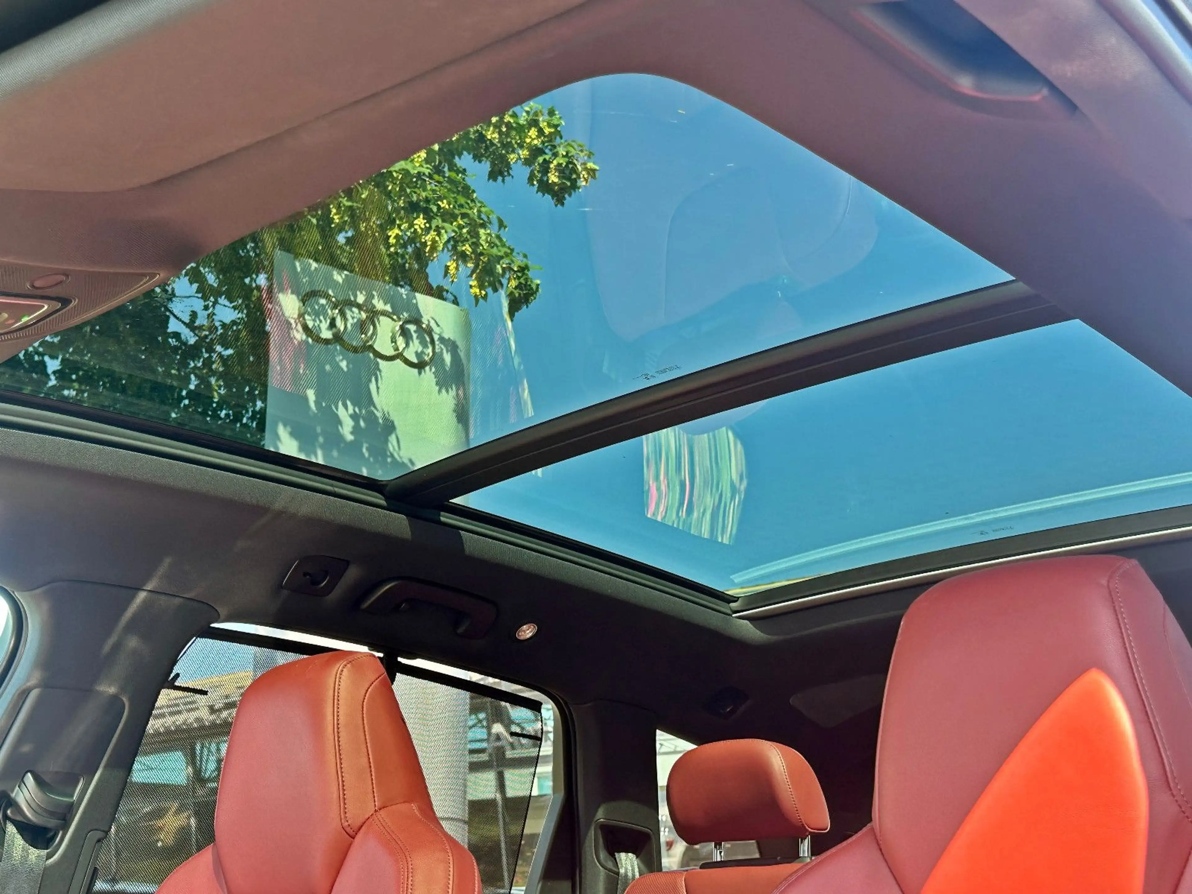 Audi SQ7 TFSI BLACK PANO HUD 7-SITZER AHK B&O — photo 12