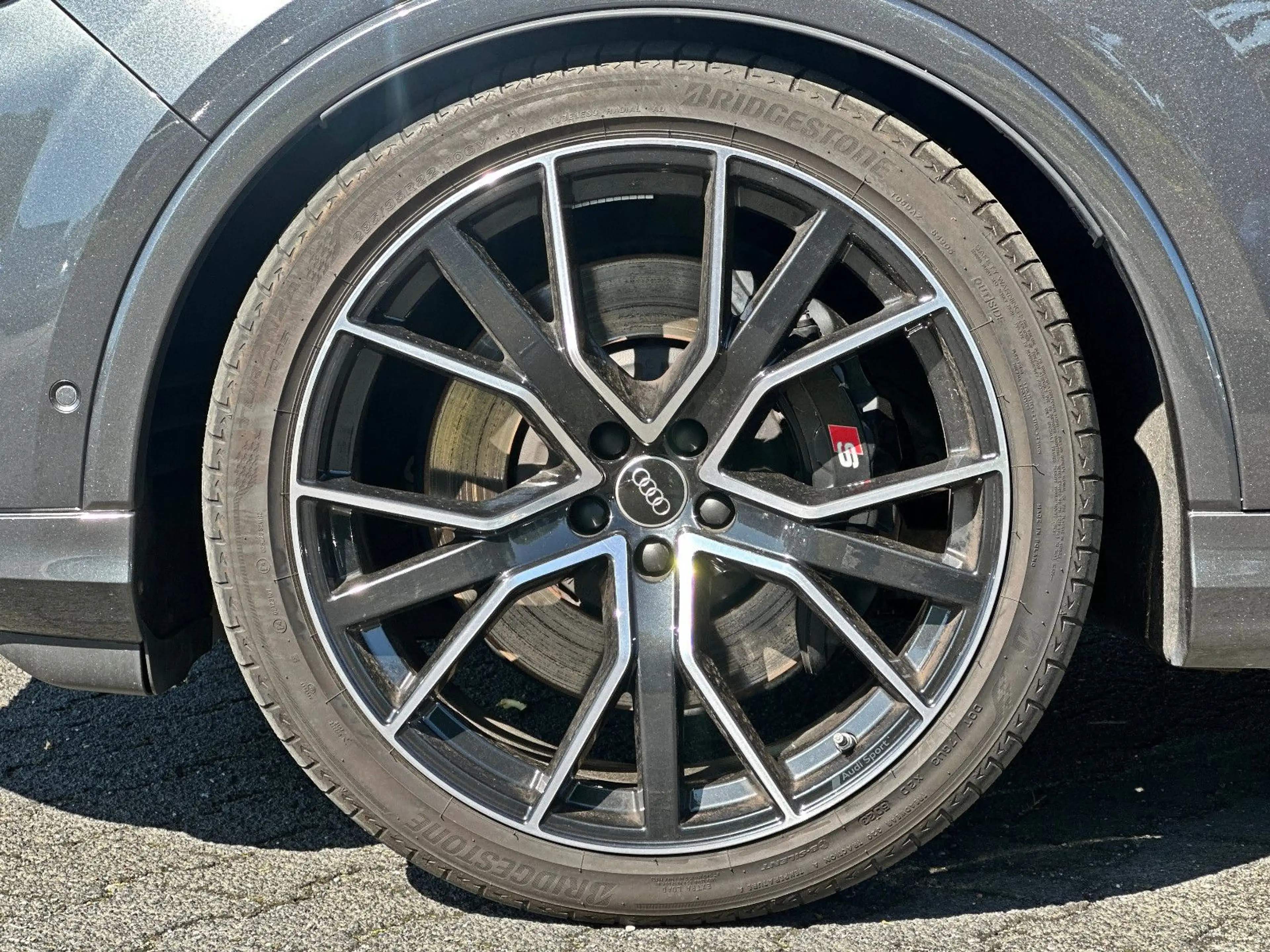 Audi SQ7 TFSI BLACK PANO HUD 7-SITZER AHK B&O — photo 6